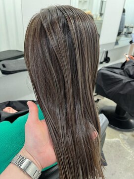 ココ 本八幡(KOKO) ★デザインカラー/レイヤーカット/ウェットヘアオリーブベージュ