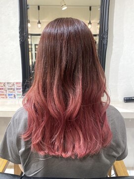 セルカ 新宿(CERCA) ピンクグラデーション【CERCA新宿/新宿西口】