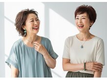 【素敵なオトナ世代女性が続出】50代以上の女性が「えがお美容室」に通う”その理由”とは？