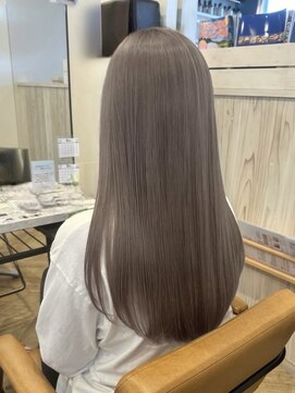 プラス ファースト ヘア(Plus 1st) ロングストレート