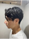 センターパートパーマスタイル