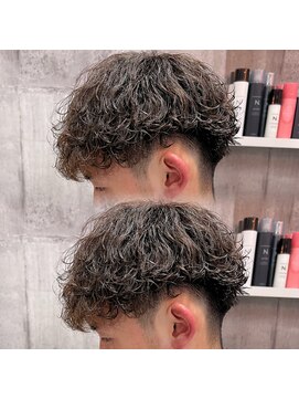 髪屋 紬 メンズ/メンズパーマ/メンズカット/波巻きパーマ