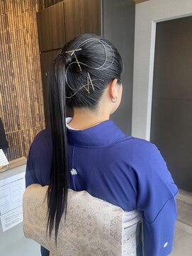 コレットヘア(Colette hair) タイトヘアアレンジ