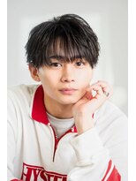 オーシャントーキョーオーバー 渋谷(OCEAN TOKYO OVER)&nbsp;韓国ヘアニュアンスコンマバングセンターパートフェザーパーマ