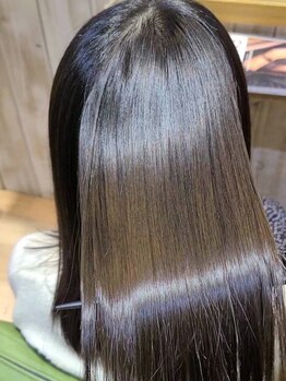 ミンク(mink)の写真/悩みに縛られた朝が、やさしくほどける。髪が変わると、気持ちも変わる。