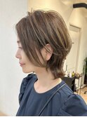 ショートウルフ×白髪ぼかしハイライト