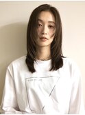 ナチュラルストレート×シアーレイヤー小顔くびれミディ20代30代