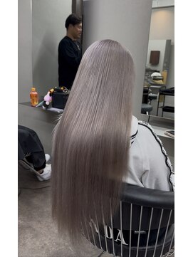 エミーバイモアムー(Emmie byMoremuu) 【RYUKI】ペールホワイト