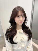 ラクシア(LucxiA)&nbsp;韓国ヘア/レイヤーカット/顔まわりカット/Instagram @ken__gucci