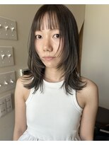メゾンシアー(Maison Sheer)&nbsp;オリーブグレージュ / 軽めロングレイヤー / ハッシュカット