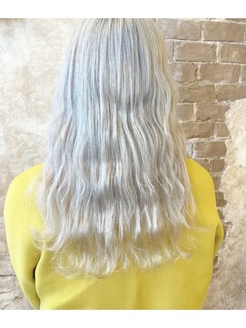 マギーヘア(magiy hair) シルバーホワイト［magiyhair］