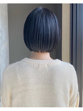 フィオーレ ヘアデザイン(FIORE hair design) ショートボブ/ブルーブラック