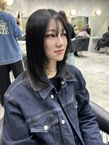 レイヤーカット ブルーブラック
