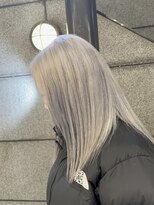 ゼスト フィーノ(ZEST fino) ブルベの方と相性◎ ハイトーン シルバーカラー ブリーチ2回