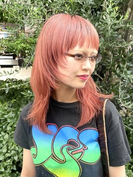 レコ 渋谷(LECO) ハイレイヤーウルフカットハイトーンコーラルピンクカラー