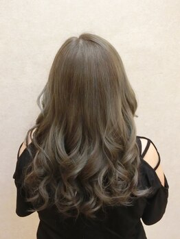 ヘアースタジオ フラッシュ(HAIR STUDIO FLASH)の写真/【香里園駅徒歩5分/口コミ多数】気軽に通えるアットホームな雰囲気◎丁寧な施術で”なりたい”を叶えます♪