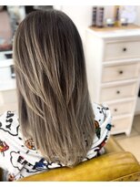 シャルティア(SHALLTIA)&nbsp;バレイヤージュ【山口市美容室】【山口市ハイトーンカラー】