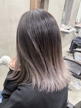 アンバー(UMBER) グラデーション シルバー #ブリーチ2回