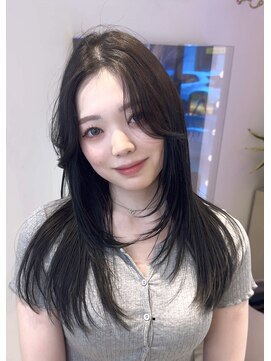 アマンドール(Aman D'or) 色っぽい韓国レイヤー