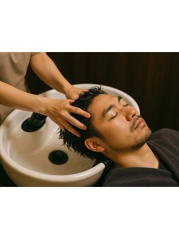 メンズサロン【完全個室】頭皮＆眉＆美肌ケア付！カット+フェイシャル+スパ\11000