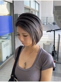 ショートボブ×バレイヤージュ
