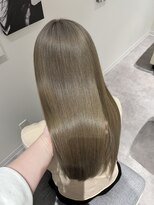 エキップクーラージュグラン&nbsp;ダブルカラーで創るグレージュカラー