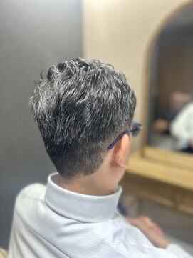 ジンリッチ(JiN RiCH) 骨格カバーカット☆