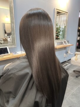 髪質改善×暗髪で上品ツヤ美髪