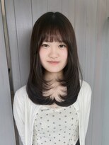 ルトワ(Lutowa)&nbsp;小顔見えレイヤーミディ♪