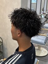 ルーチェ(Lu-che)&nbsp;低めフェード×ツイストスパイラルパーマ