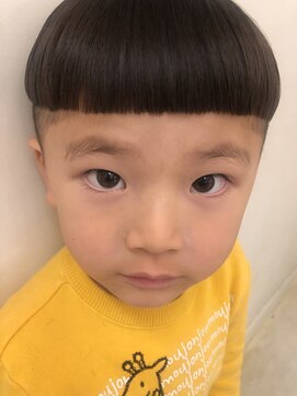 マカロンコワフュールドウシワカマル(macaron coiffure de ushiwakamaru) きのこくん【沼津、沼津駅】