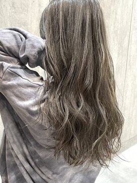 エスアイ(S.i) 透明感抜群グレージュ［五条駅/京都駅/七条駅/四条駅/烏丸駅］