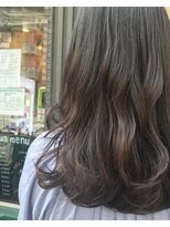 ビアンコ カーロ(Bianco caro)&nbsp;透明感グレージュ/グレージュ/ウェーブ巻き