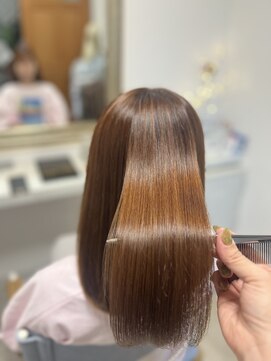 イア(oia) 絹髪髪質改善ストレート