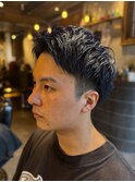 ネイビーカラー×ツーブロックショート