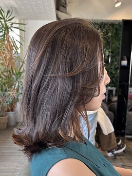 インデペンデンス(independence) 【四条烏丸】ミディアムレイヤー×アッシュブラウン