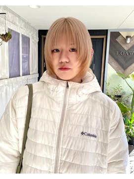 ロウイ 下北沢(LOAWe) #LOAWe style 「ハッシュカット グレージュ 」