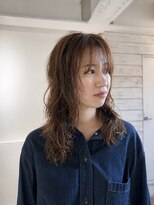 ヴィッカエコル (vicca 'ekolu) 20代30代40代/パーマ/レイヤーカット/シースルーバング/ロング