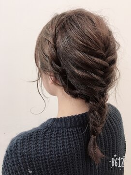 ヘアーアンドリラクゼーション オブジェ(hair&relaxation obje) フィシュボーン