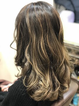 アミークスプリエ(amicus prier) バレヤージュカラー★