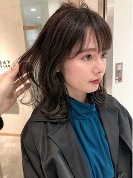 クシェル(kuschel) 外ハネロブ。可愛いです。