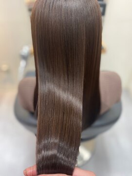 ビスト(vist) 大人可愛いナチュラルブラウン髪質改善ツヤ髪ストレートロング