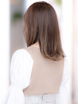 ヴィアラ 自由が丘(VIALA) 【VIALA 自由が丘】フェミニン×外ハネ