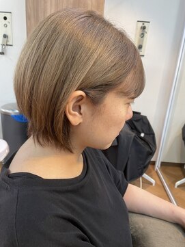 ライズ バイ レボ(RISE by REVO) 大人可愛いココアベージュグレージュカラーボブウルフ黒髪我孫子