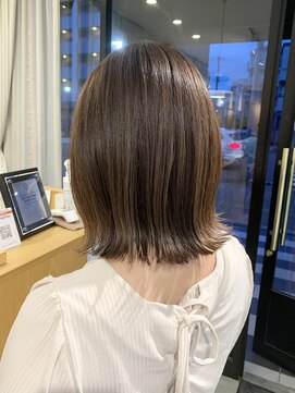 トリート 津田沼店(TREAT) 切りっぱなしボブ×シアーベージュ