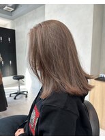 ルネ 北千住(Renee)&nbsp;くすみベージュ_顔まわりレイヤー_グレーベージュ