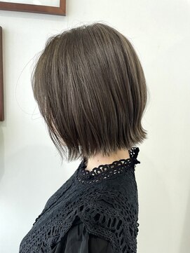 エルフ(elf) MOMO..ボブ×グレージュ