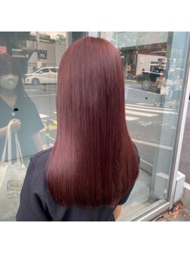 オグジュアリー 表参道(aux.) 《Akari》上品なピンクカラー