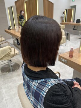 ケンジ 湘南台(KENJE) ぱつっとボブ