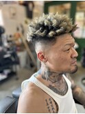 スパイキーアフロ